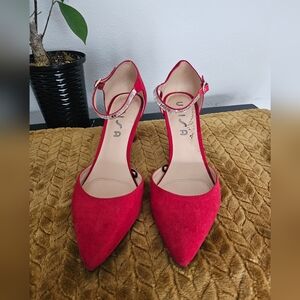 UNISA POINTED HEELS 👠